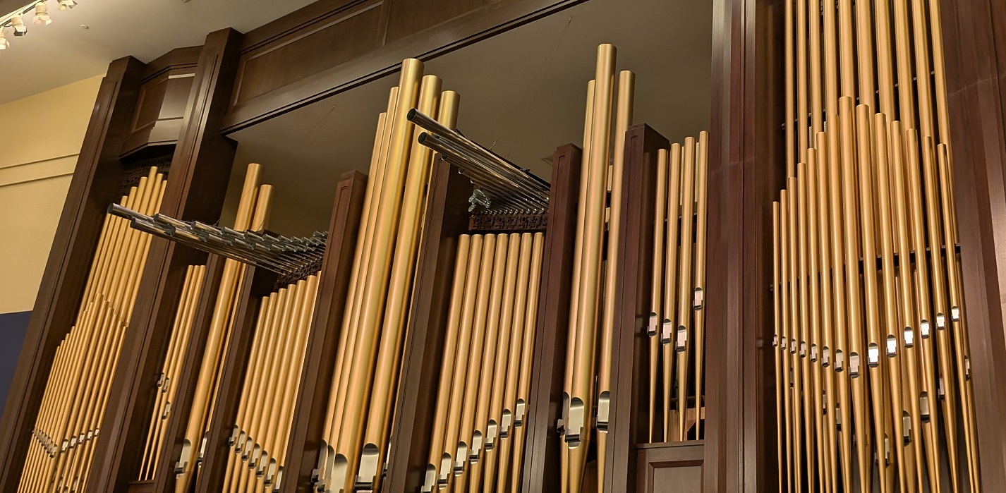 Pipe organ